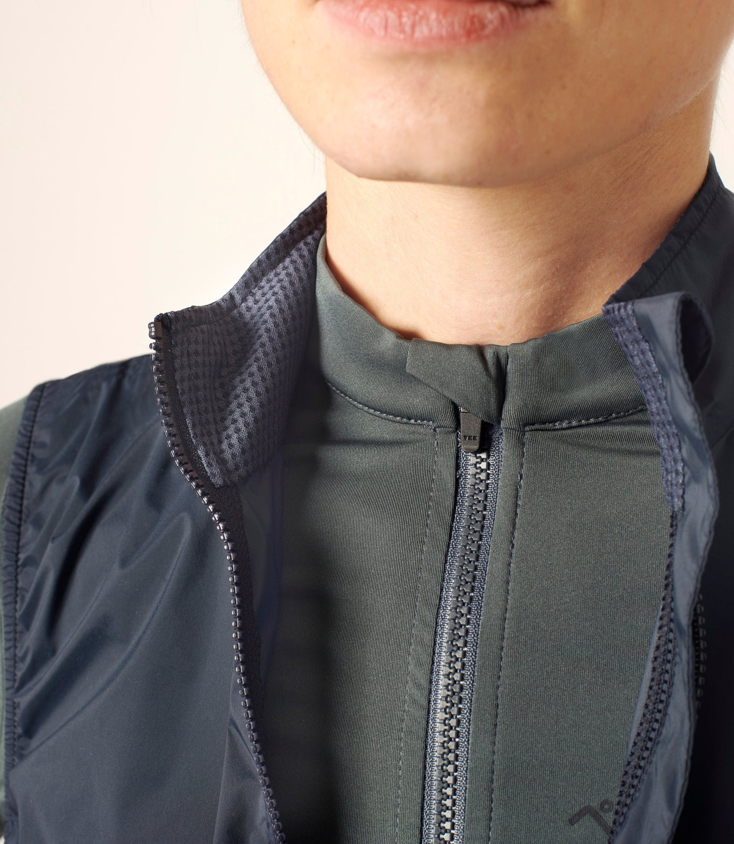 Women's Mirai Windproof Vest